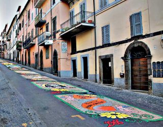 L’ INFIORATA DEL CORPUS DOMINI (Vignanello)