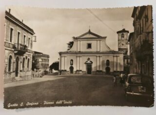 Grotte Santo Stefano Piazza della unità